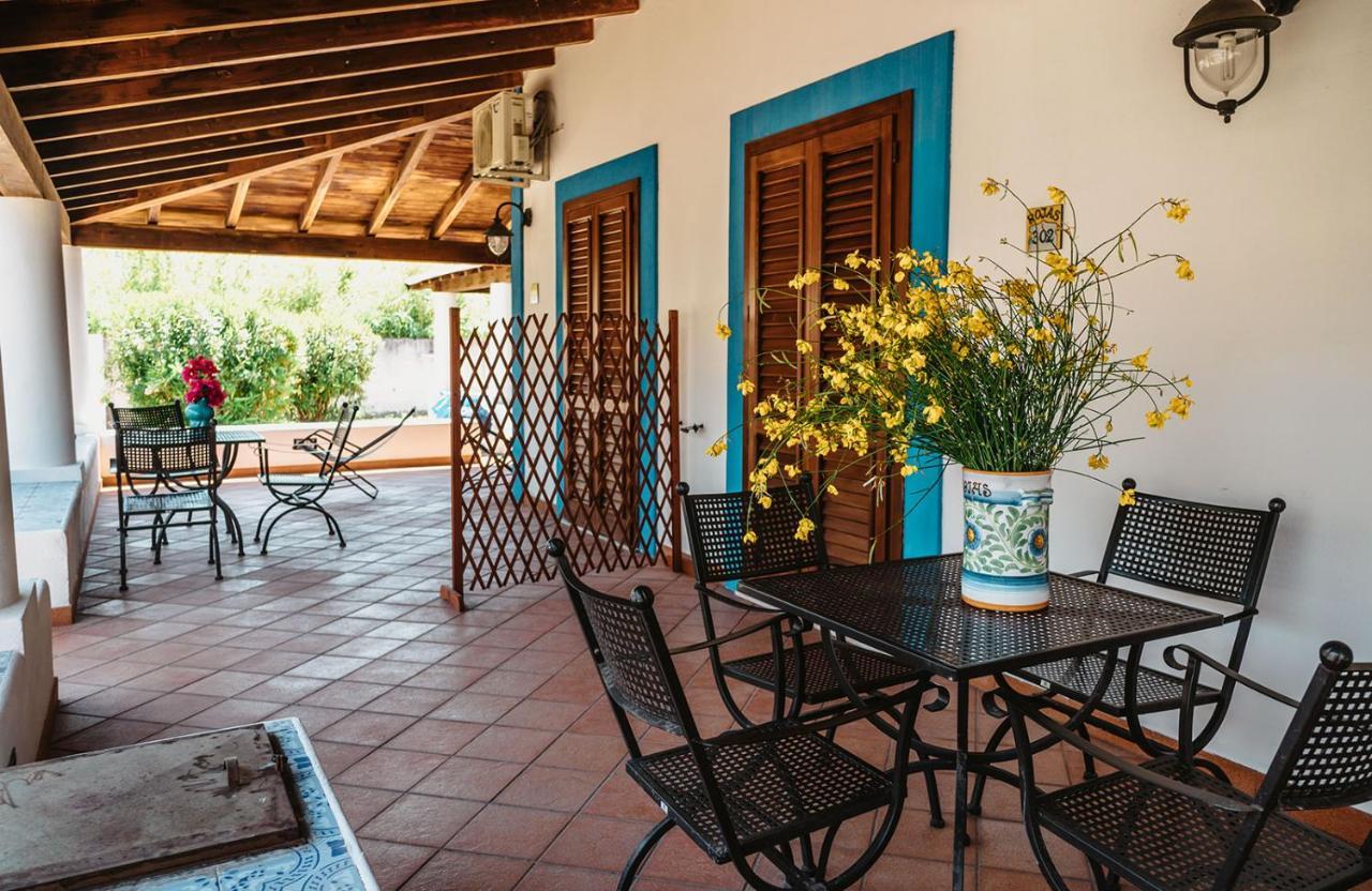 Hotel Rojas Vulcano  Esterno foto