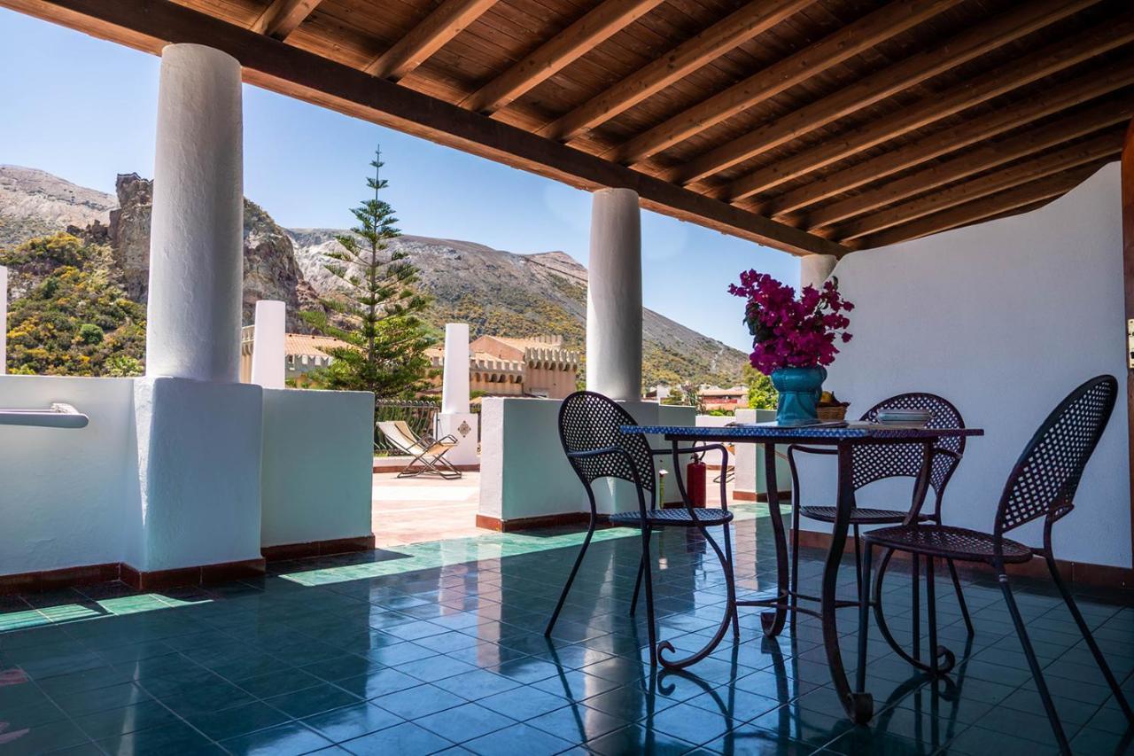 Hotel Rojas Vulcano  Esterno foto